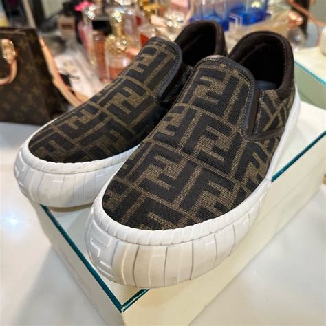 fendi slip on